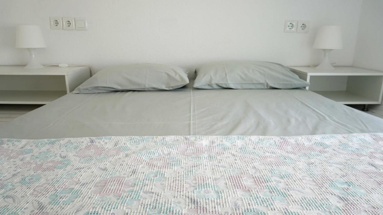 Vrasná Villa Karras מראה חיצוני תמונה