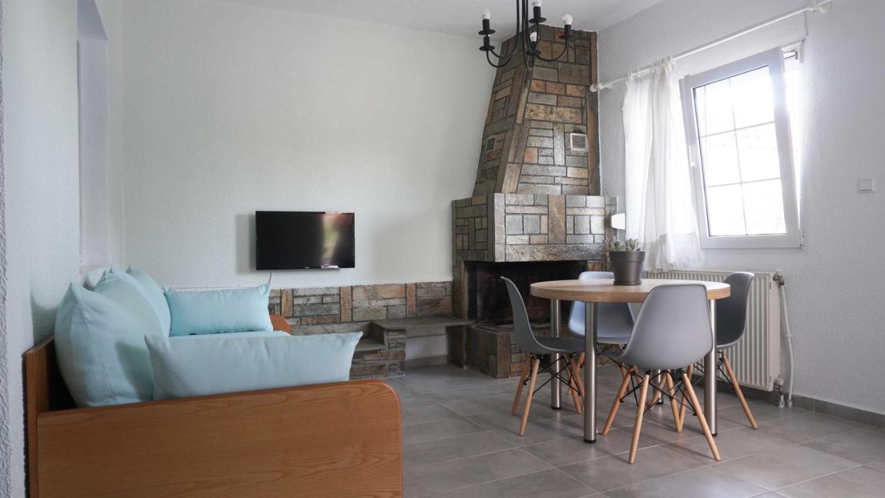 Vrasná Villa Karras מראה חיצוני תמונה