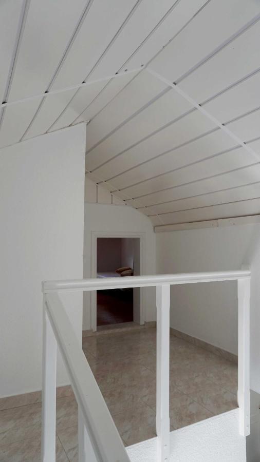 Vrasná Villa Karras מראה חיצוני תמונה