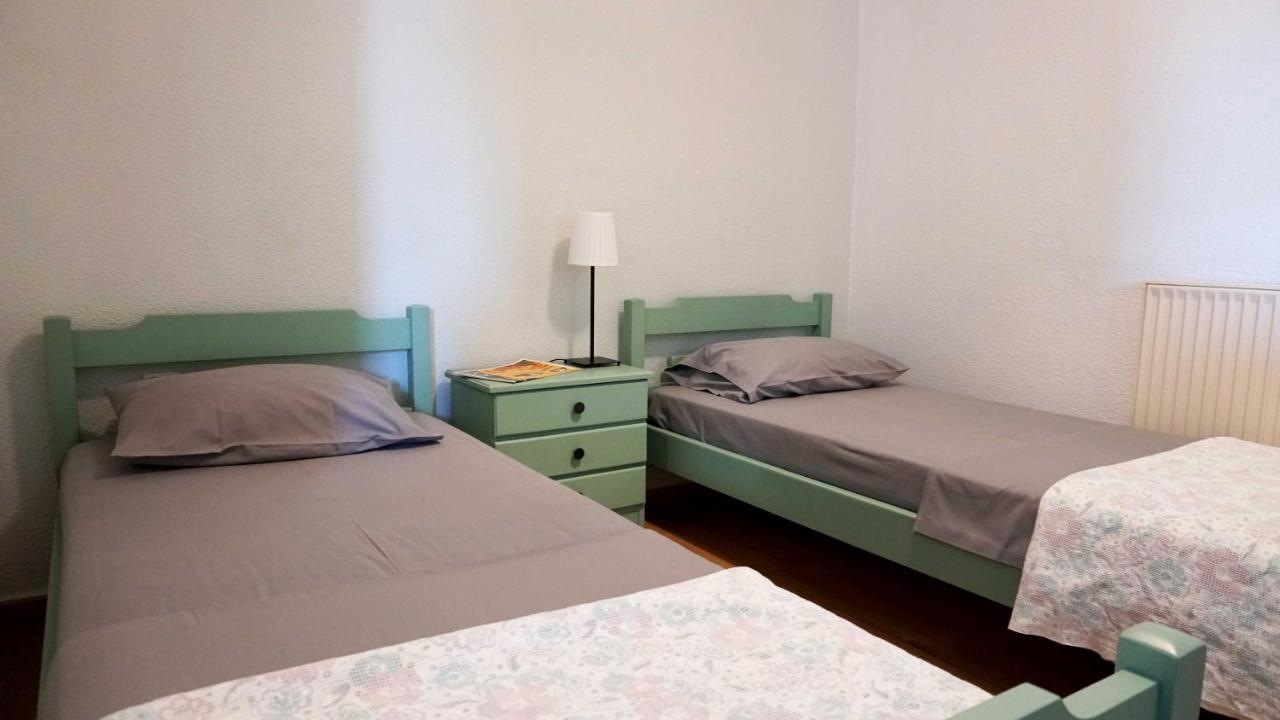 Vrasná Villa Karras מראה חיצוני תמונה
