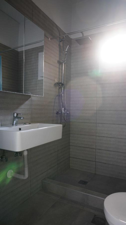 Vrasná Villa Karras מראה חיצוני תמונה