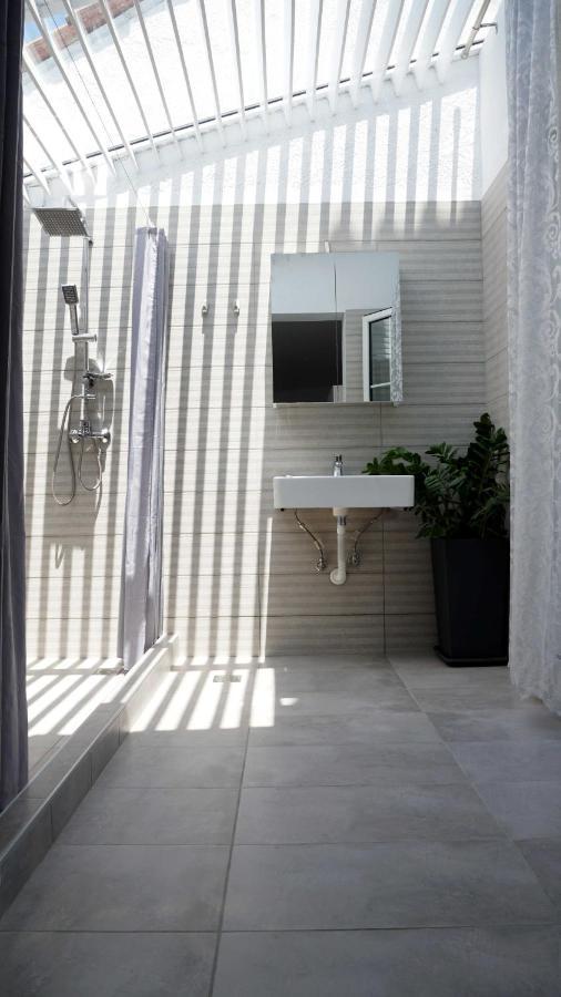 Vrasná Villa Karras מראה חיצוני תמונה